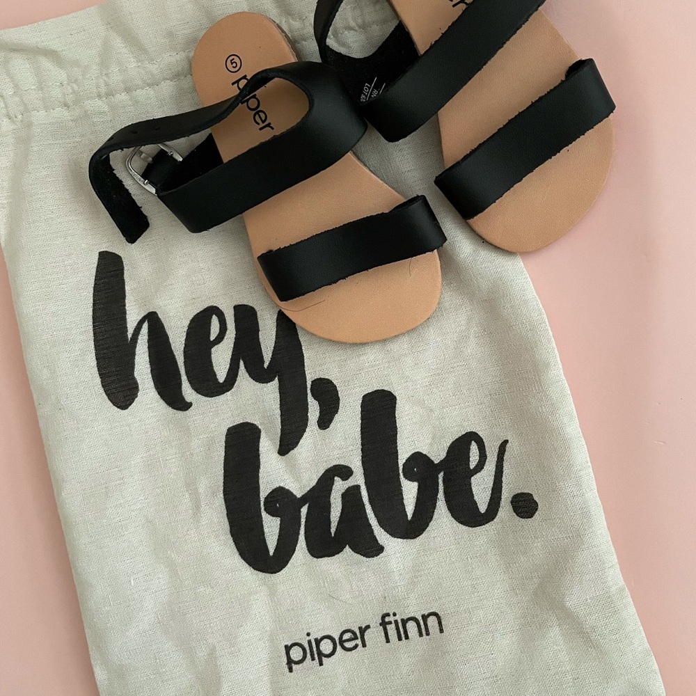 Piper Finn Onyx Top Grain Sandals NWOT